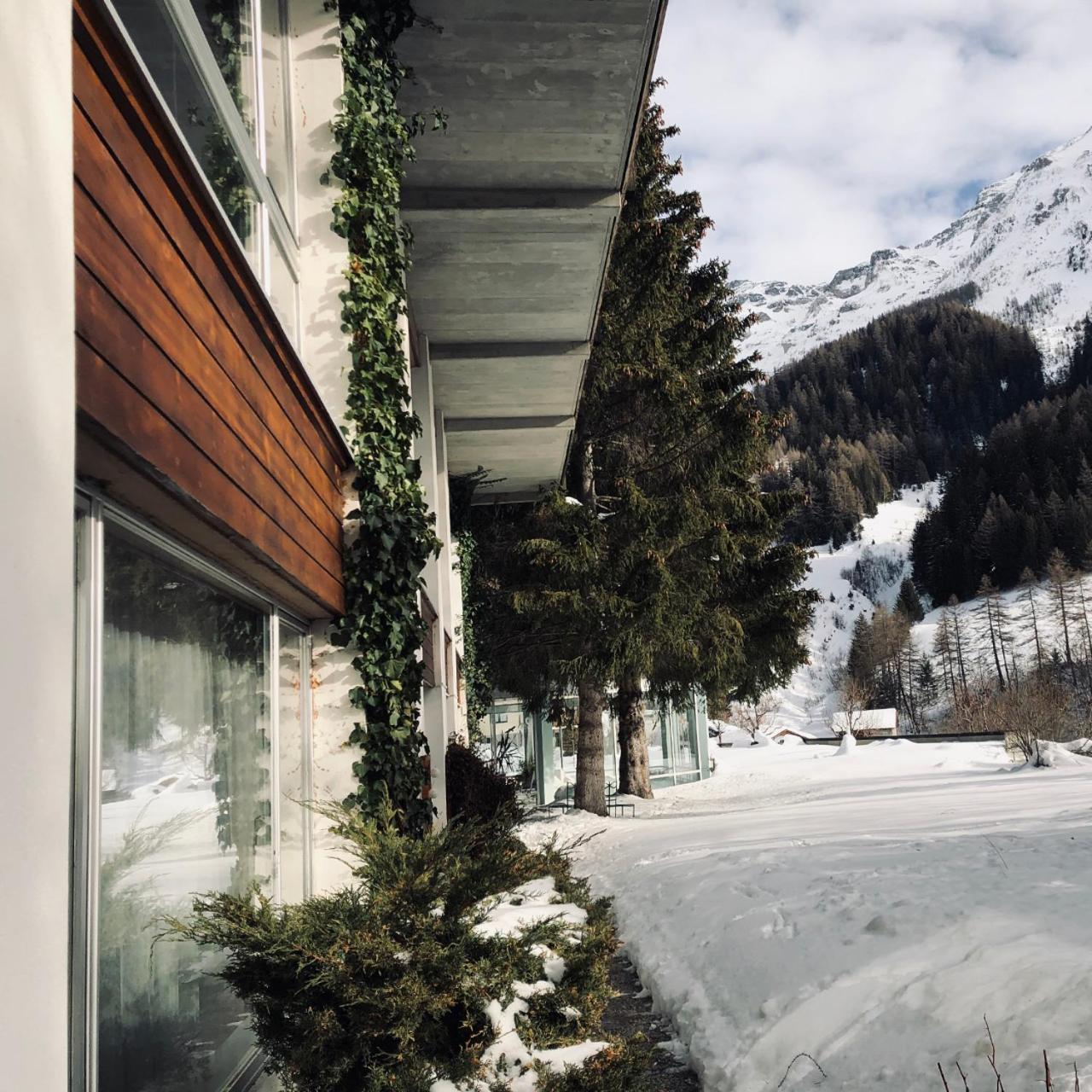 Hotel Regina Terme Leukerbad Exterior foto